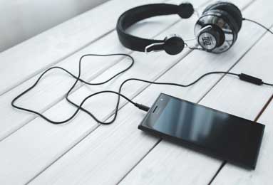 法甲媒体透露：巴黎圣日耳曼准备出售门将多纳鲁马，只要出价5600万欧元即可带走