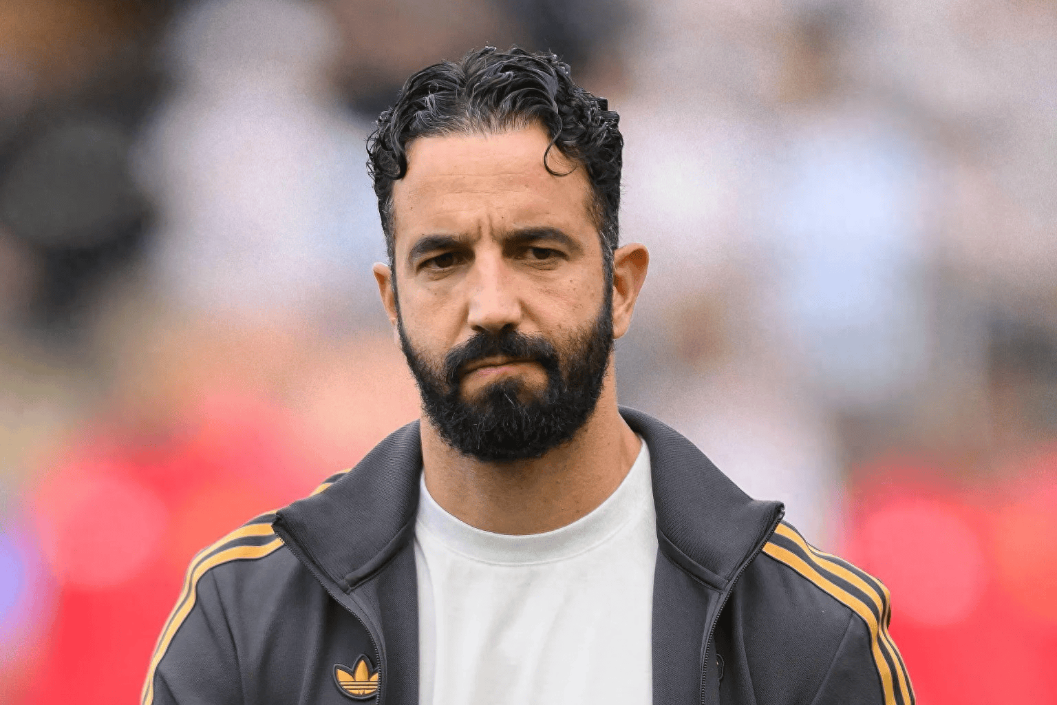 震惊更衣室，曼联11将集体发文，送别阿莫林，这次换帅不一样