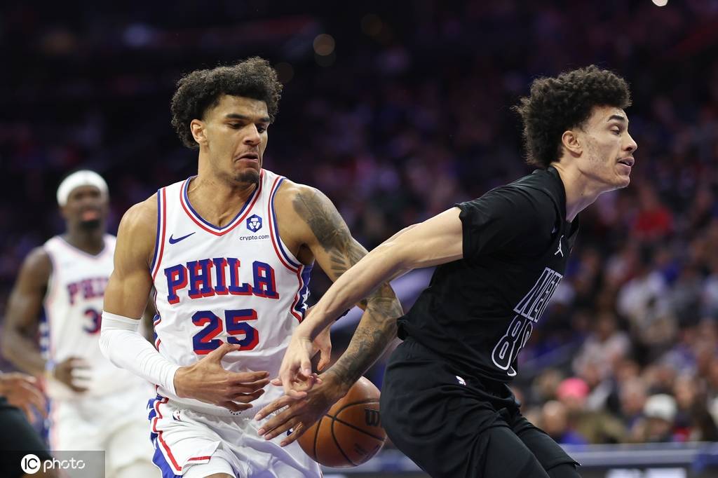 沃尔夫15+10格兰姆斯28+8 76人拒逆转送篮网三连败